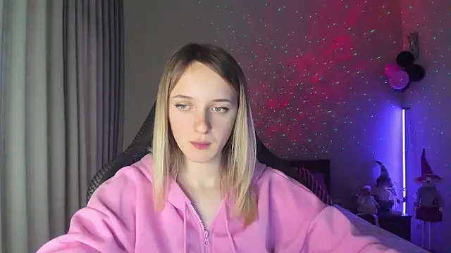 Snapshot of RouseReed chatting on 8, 1, 2025 RouseReed online show from 8, 1, 2025