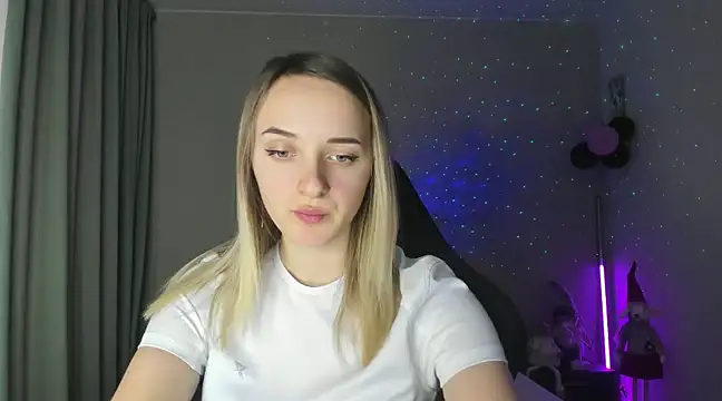 Snapshot of RouseReed chatting on 23, 1, 2025 RouseReed online show from 23, 1, 2025