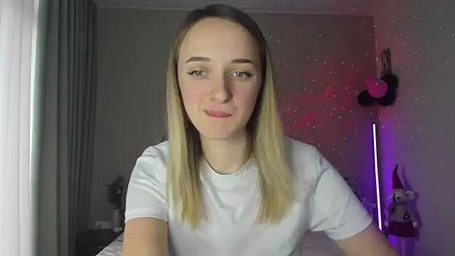 Snapshot of RouseReed chatting on 25, 1, 2025 RouseReed online show from 25, 1, 2025