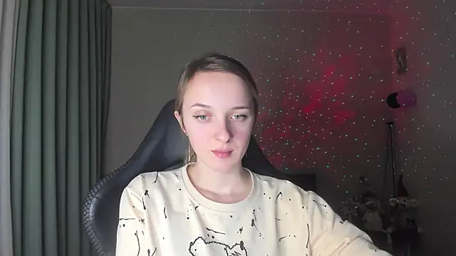 Snapshot of RouseReed chatting on 7, 2, 2025 RouseReed online show from 7, 2, 2025