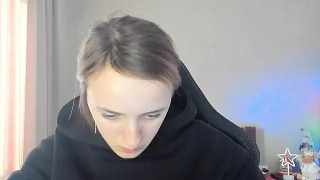 Snapshot of RouseReed chatting on 12, 2, 2025 RouseReed online show from 12, 2, 2025