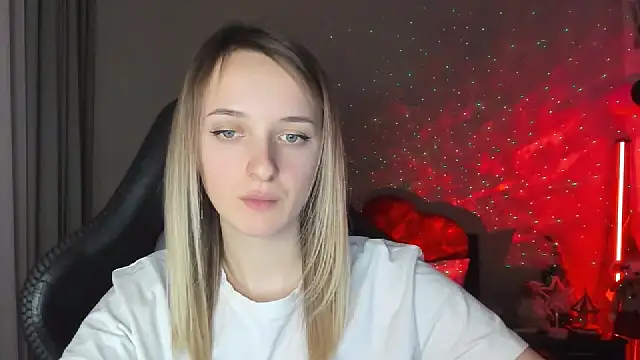 Snapshot of RouseReed chatting on 14, 2, 2025 RouseReed online show from 14, 2, 2025