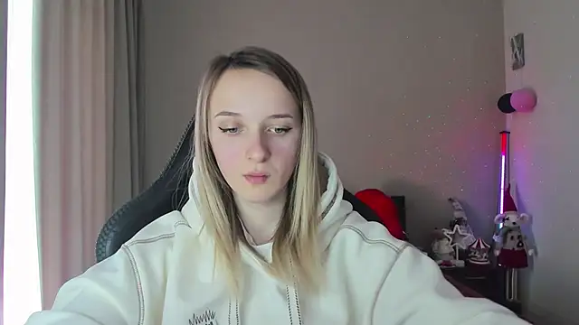 Snapshot of RouseReed chatting on 20, 2, 2025 RouseReed online show from 20, 2, 2025