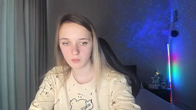 Snapshot of RouseReed chatting on 9, 3, 2025 RouseReed online show from 9, 3, 2025