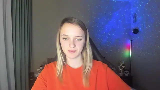 Snapshot of RouseReed chatting on 10, 3, 2025 RouseReed online show from 10, 3, 2025