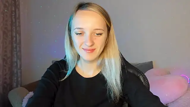 Snapshot of RouseReed chatting on 29, 9, 2025 RouseReed online show from 29, 9, 2025