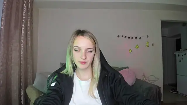 Snapshot of RouseReed chatting on 1, 11, 2025 RouseReed online show from 1, 11, 2025