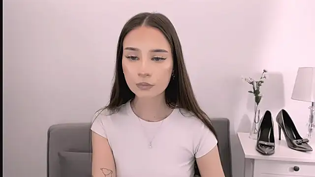 Snapshot of EmilyDarling chatting on 25, 2, 2026 EmilyDarling online show from 25, 2, 2026