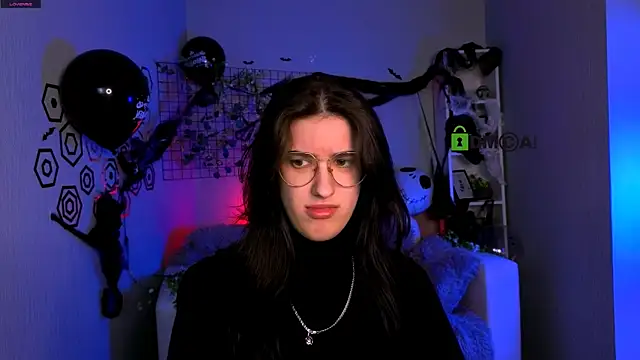 Snapshot of scarlet_mooore chatting on 23, 10, 2025 scarlet mooore online show from 23, 10, 2025