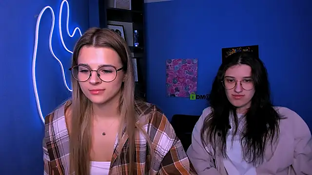 Snapshot of scarlet_mooore chatting on 26, 3, 2026 scarlet mooore online show from 26, 3, 2026