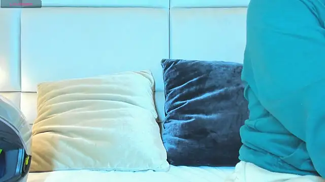 Snapshot of charlotte01__ chatting on 4, 10, 2025 charlotte01 online show from 4, 10, 2025