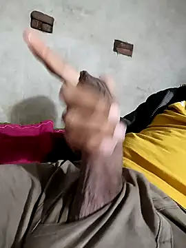 Snapshot of Pussy_lover_33 chatting on 12, 1, 2025 Pussy lover 33 online show from 12, 1, 2025