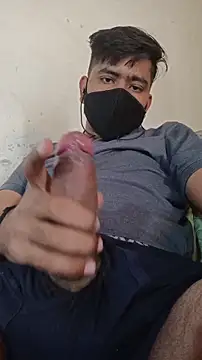 Snapshot of Pussy_lover_33 chatting on 14, 1, 2026 Pussy lover 33 online show from 14, 1, 2026