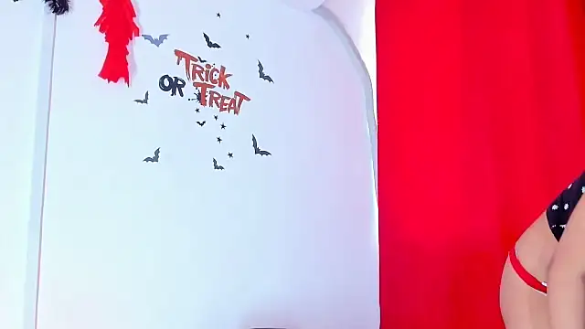 Emily Coper18 online show from 14, 10, 2025