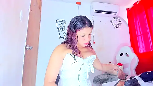 Emily Coper18 online show from 14, 2, 2026