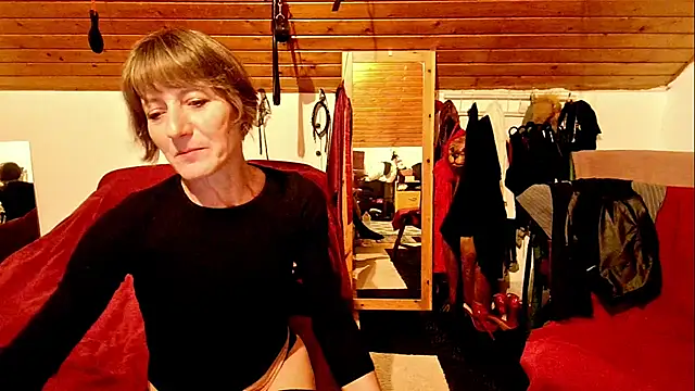 Hot Colettte online show from 17, 10, 2025