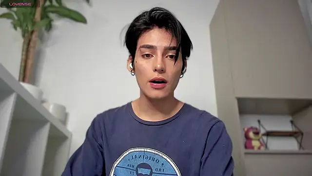 Snapshot of sebas_rose chatting on 19, 12, 2024 sebas rose online show from 19, 12, 2024