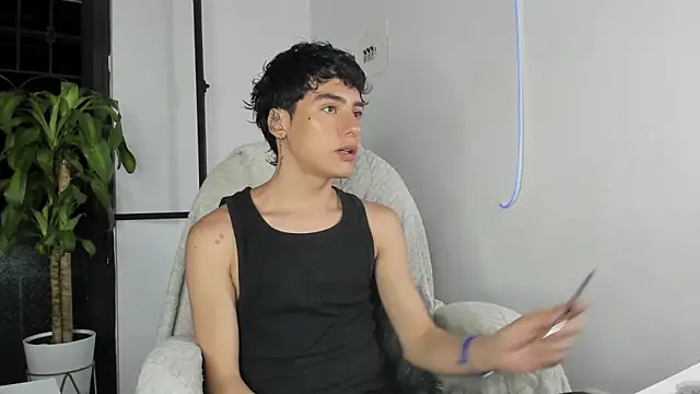 Snapshot of sebas_rose chatting on 27, 9, 2025 sebas rose online show from 27, 9, 2025