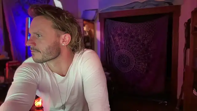 Snapshot of CowboyZuhly chatting on 9, 1, 2026 CowboyZuhly online show from 9, 1, 2026