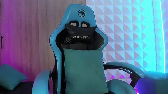 Snapshot of Jendralevis chatting on 11, 3, 2025 Jendralevis online show from 11, 3, 2025