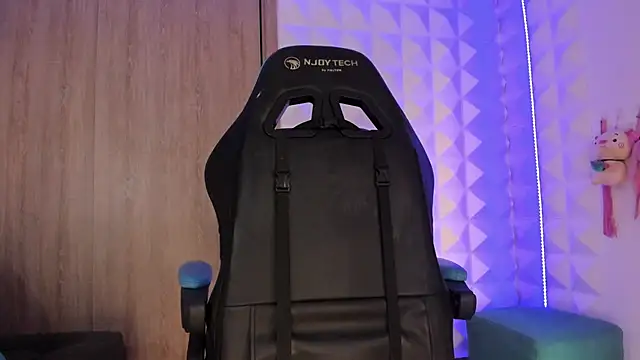 Snapshot of Jendralevis chatting on 1, 10, 2025 Jendralevis online show from 1, 10, 2025