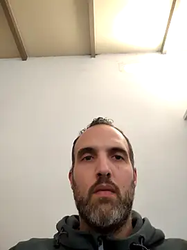 Snapshot of leon3875 chatting on 29, 10, 2025 leon3875 online show from 29, 10, 2025