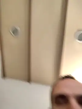 Snapshot of leon3875 chatting on 31, 10, 2025 leon3875 online show from 31, 10, 2025