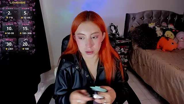 Violetaarey online show from 30, 4, 2026