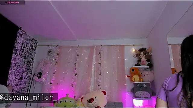  dayana miler online show from 24, 4, 2026