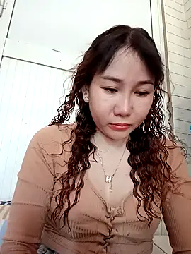 Ana love2000 online show from 2, 3, 2025