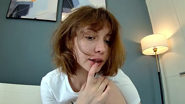 Snapshot of sun_place chatting on 2, 2, 2025 sun place online show from 2, 2, 2025