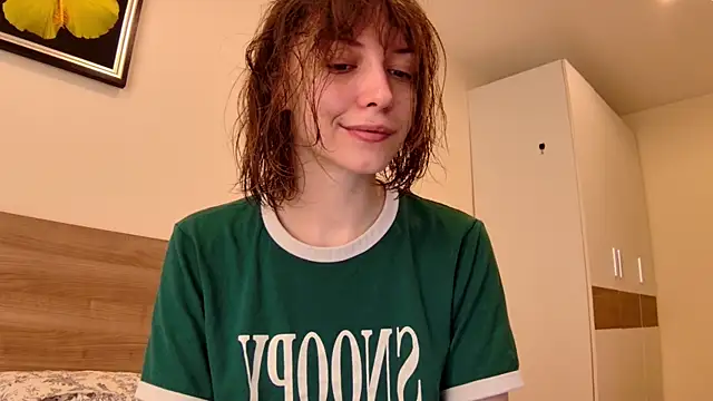 Snapshot of sun_place chatting on 6, 3, 2025 sun place online show from 6, 3, 2025