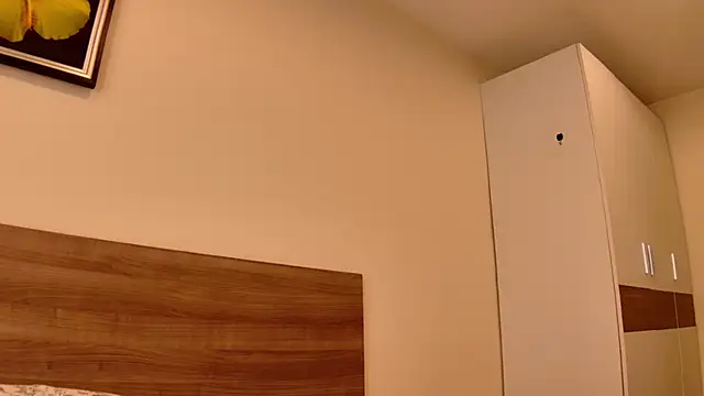 Snapshot of sun_place chatting on 9, 3, 2025 sun place online show from 9, 3, 2025