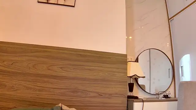 Snapshot of sun_place chatting on 27, 10, 2025 sun place online show from 27, 10, 2025