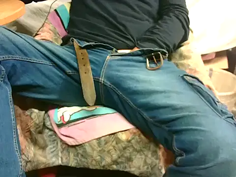 Giulio35 Pika online show from 1, 11, 2025