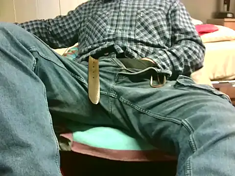 Giulio35 Pika online show from 1, 3, 2026