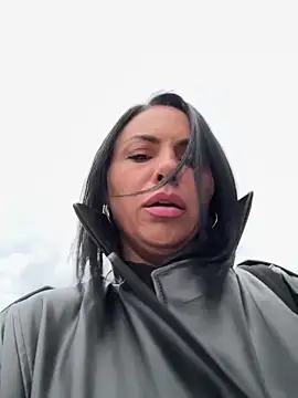 KimKelly13 online show from 22, 4, 2026