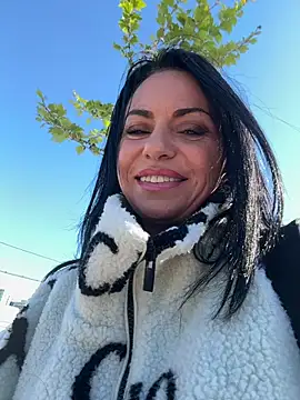 KimKelly13 online show from 23, 4, 2026