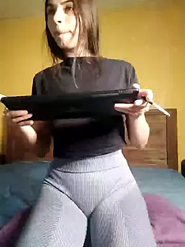 Snapshot of AntoniaHottie chatting on 21, 5, 2026 AntoniaHottie online show from 21, 5, 2026