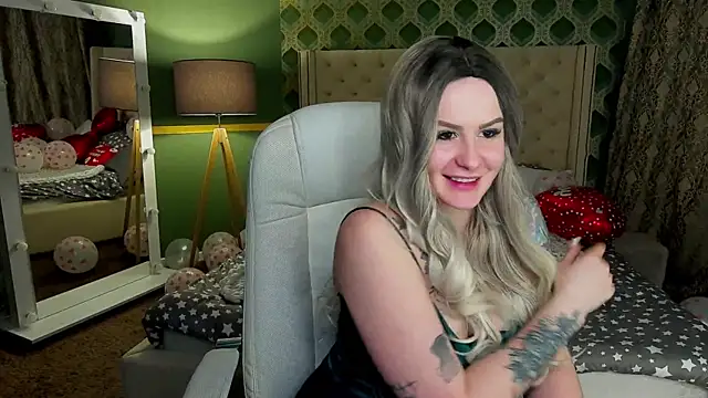 Snapshot of AmberDismond chatting on 17, 2, 2025 AmberDismond online show from 17, 2, 2025