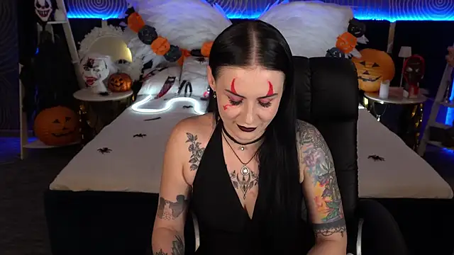 Snapshot of AmberDismond chatting on 31, 10, 2025 AmberDismond online show from 31, 10, 2025