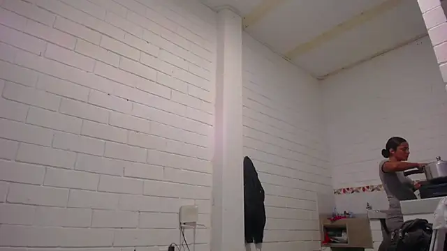 GiveLove1 online show from 26, 2, 2025