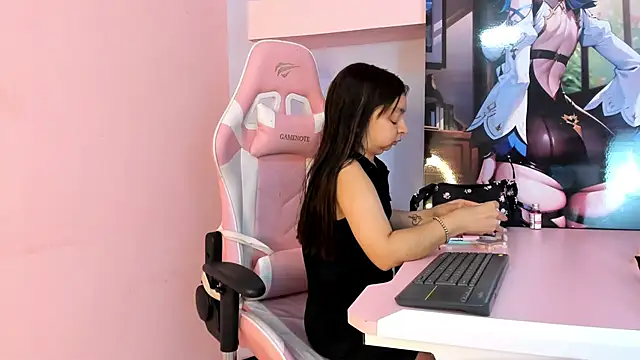 CharlotteMuller online show from 22, 4, 2026