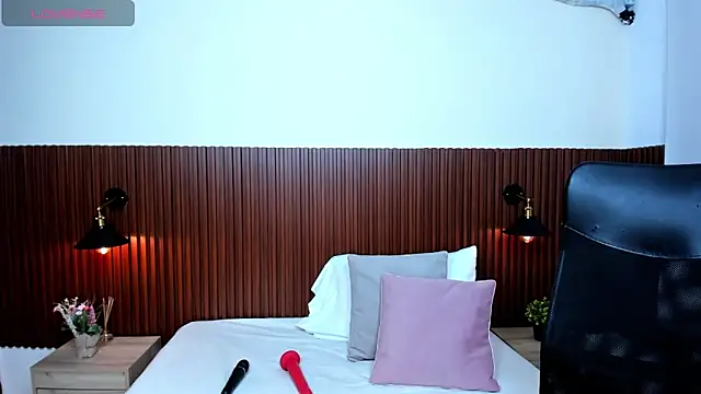 chanel brunette online show from 8, 3, 2025