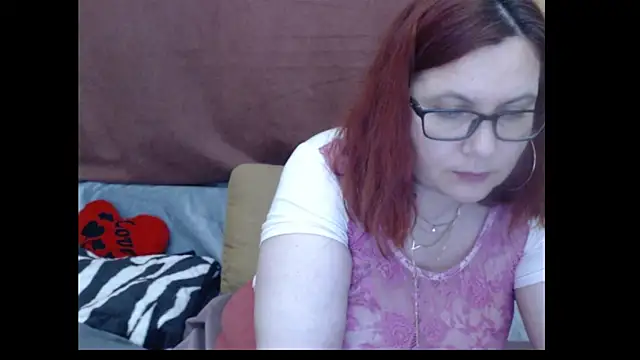 PlayfullMature online show from 24, 4, 2026