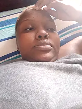 queennapal online show from 23, 4, 2026