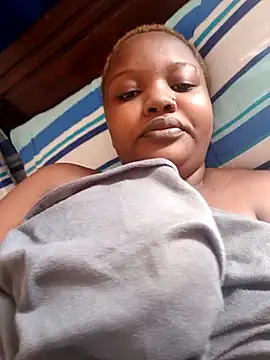 queennapal online show from 25, 4, 2026