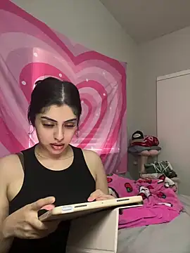 ThickerThanYoBitch online show from 18, 1, 2025