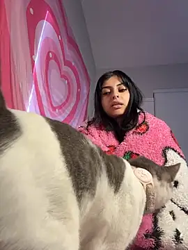 ThickerThanYoBitch online show from 17, 10, 2025