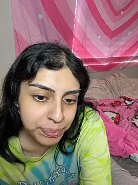 ThickerThanYoBitch online show from 15, 11, 2025